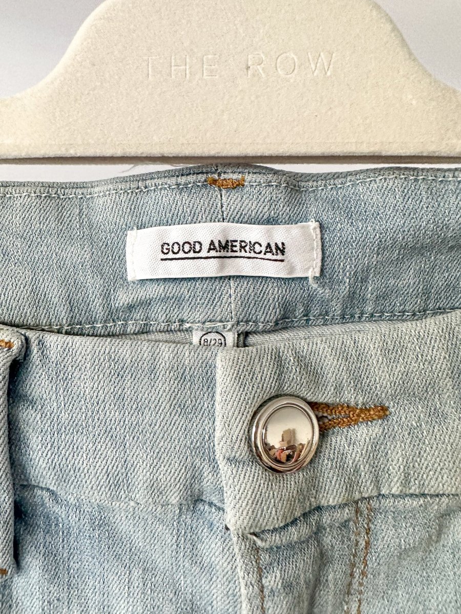 Good American Good Cuts Light Blue Distressed Jeans - Imagen 4