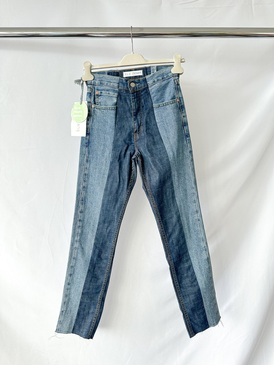 E.L.V. Denim The Twin Frayed Two-Tone High-Rise Straight-Leg Jeans - Imagen 4