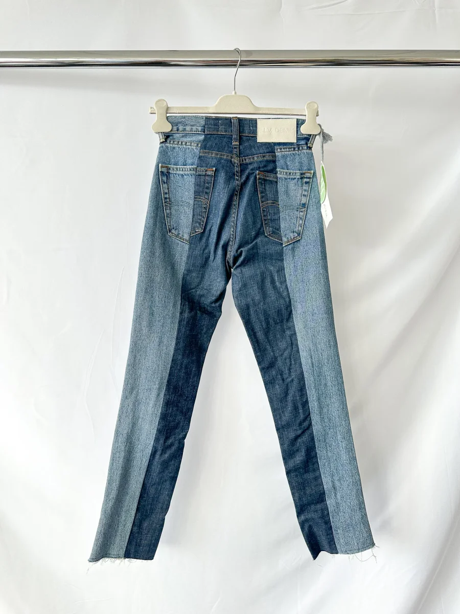 E.L.V. Denim The Twin Frayed Two-Tone High-Rise Straight-Leg Jeans - Imagen 8