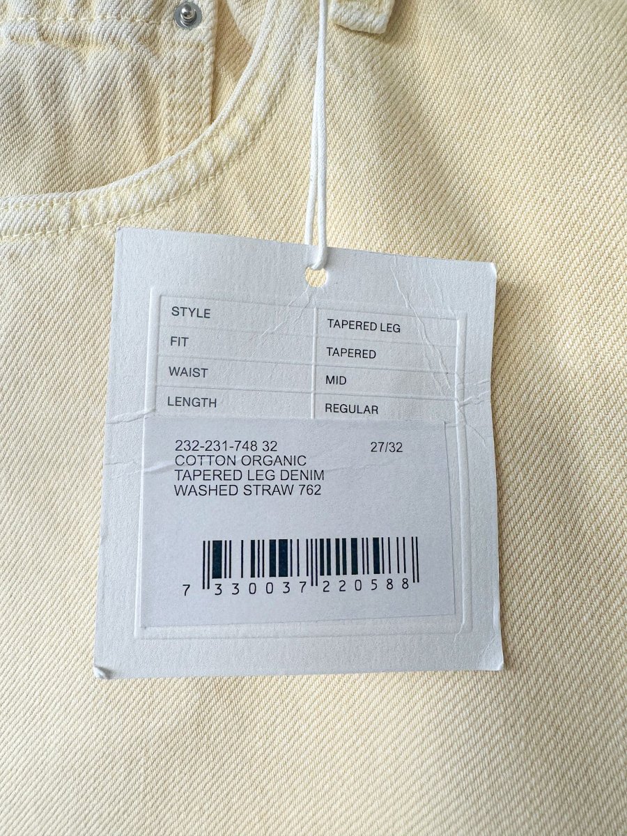 Toteme Yellow Tapered Leg Organic Cotton Denim Jeans - Imagen 5
