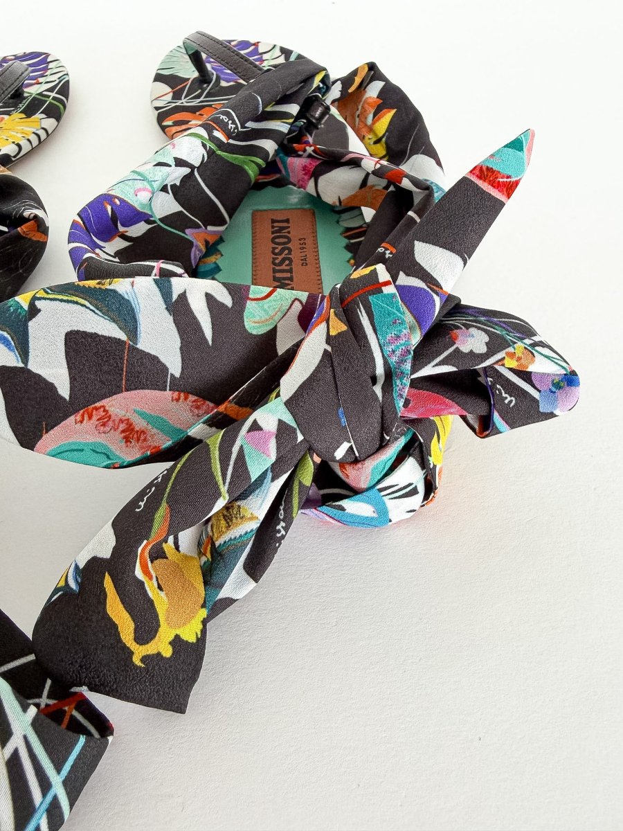Missoni Printed Ribbon Wrap Ankle Thong Sandals - Imagen 8