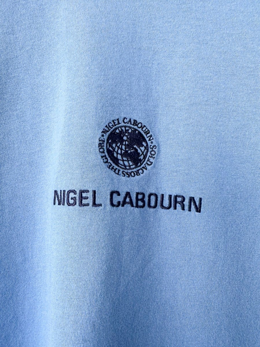 Nigel Cabourn Blue Globe Logo Embroider Spellout Tee - Imagen 4