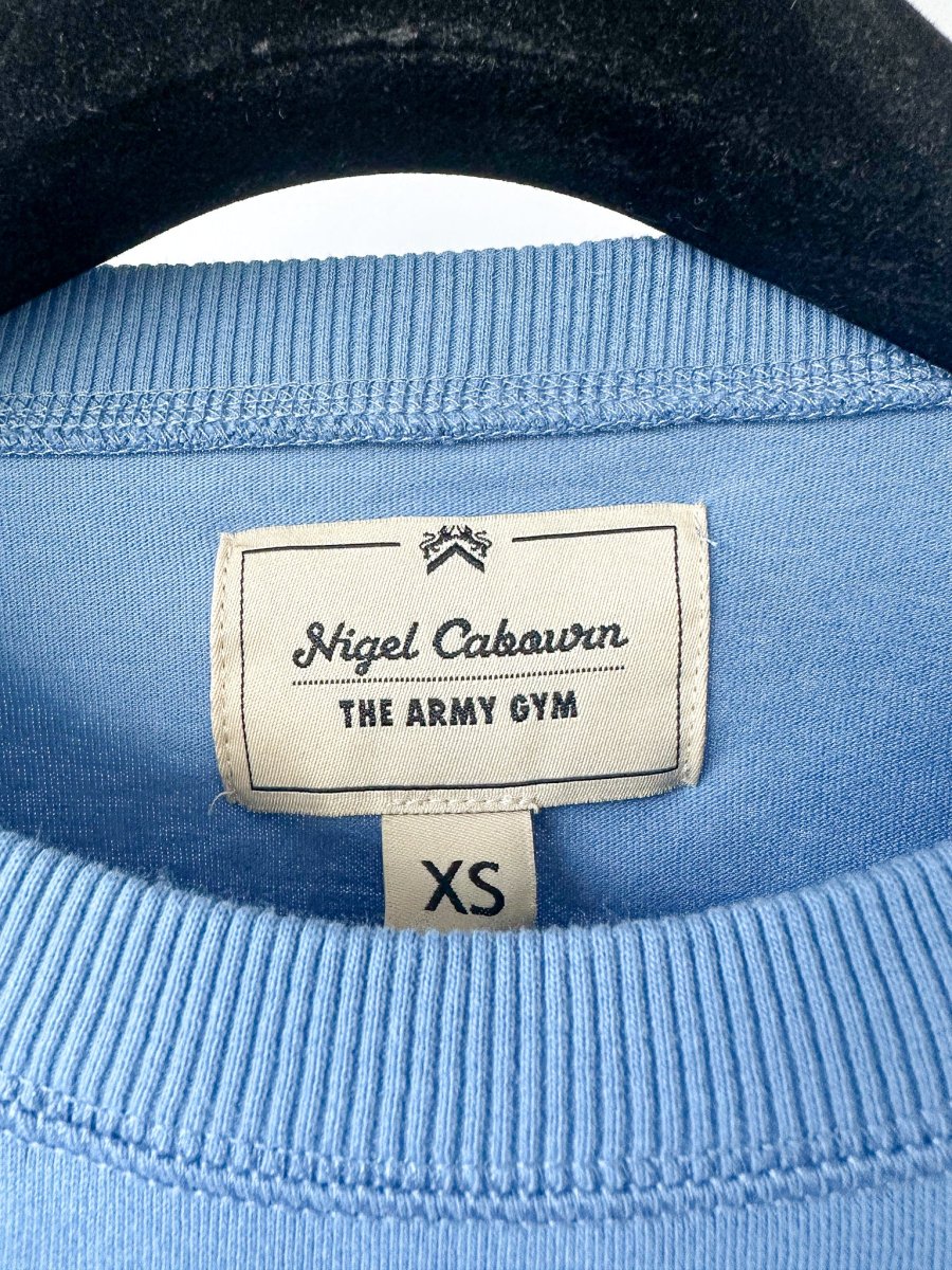Nigel Cabourn Blue Globe Logo Embroider Spellout Tee - Imagen 5