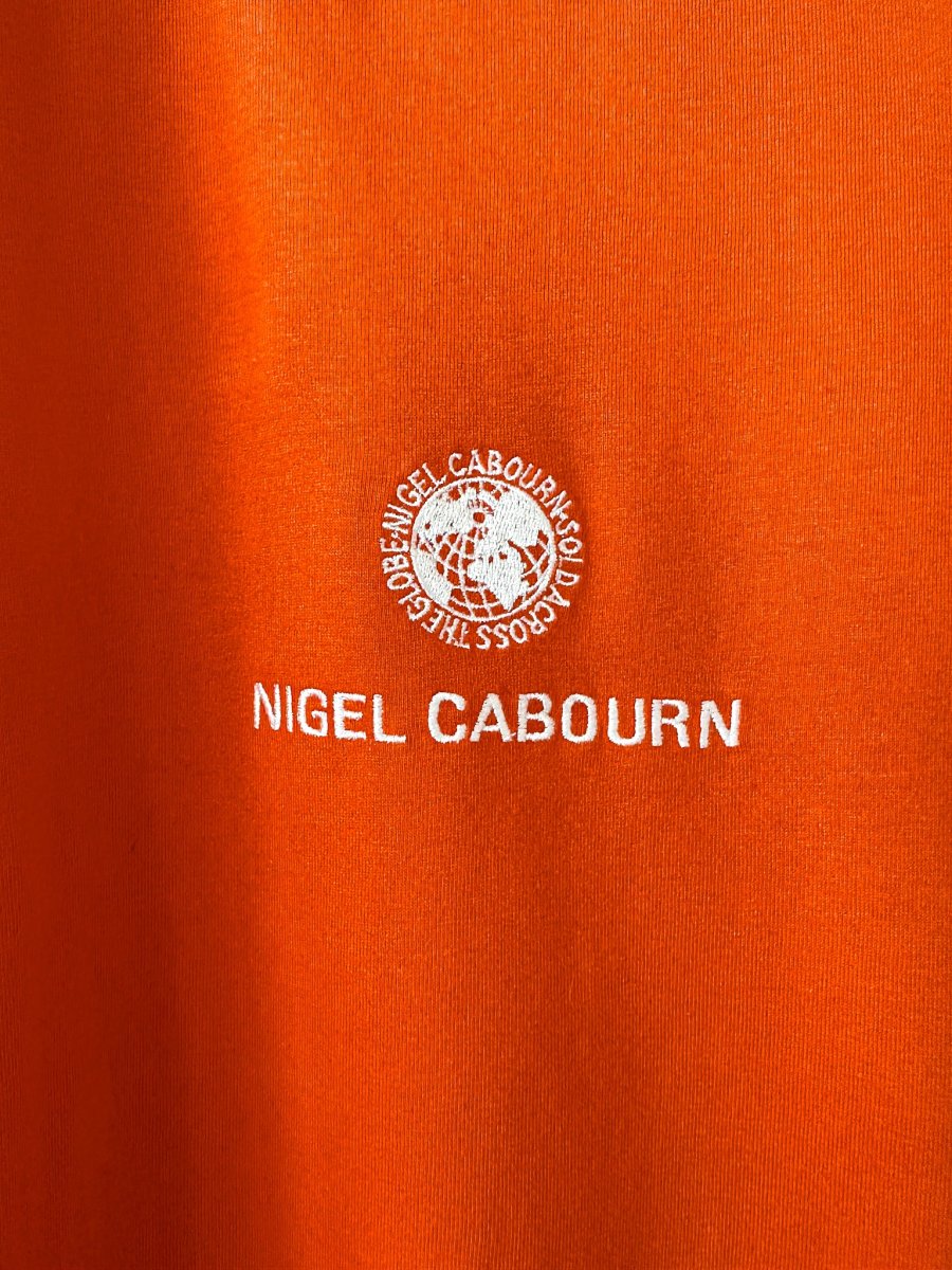 Nigel Cabourn Vintage Orange Globe Logo Embroider Spellout Tee - Imagen 4