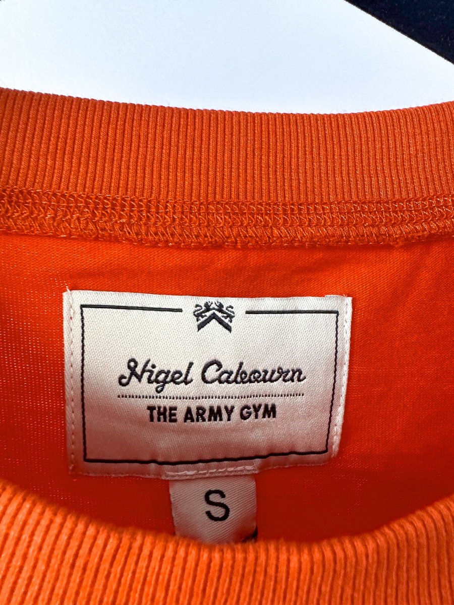 Nigel Cabourn Vintage Orange Globe Logo Embroider Spellout Tee - Imagen 5