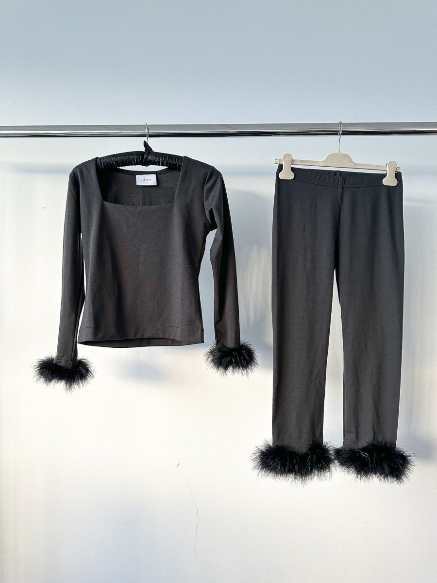 Sleeper The Weekend Chic Black Feather-Trim Pyjama Set - Imagen 3