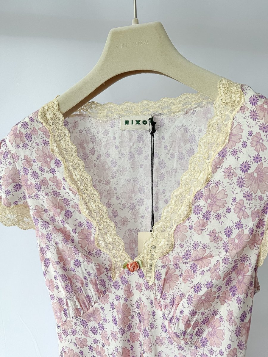 Rixo London Clarice Rose Detail Daisies Print Lilac Midi Dress - Imagen 4