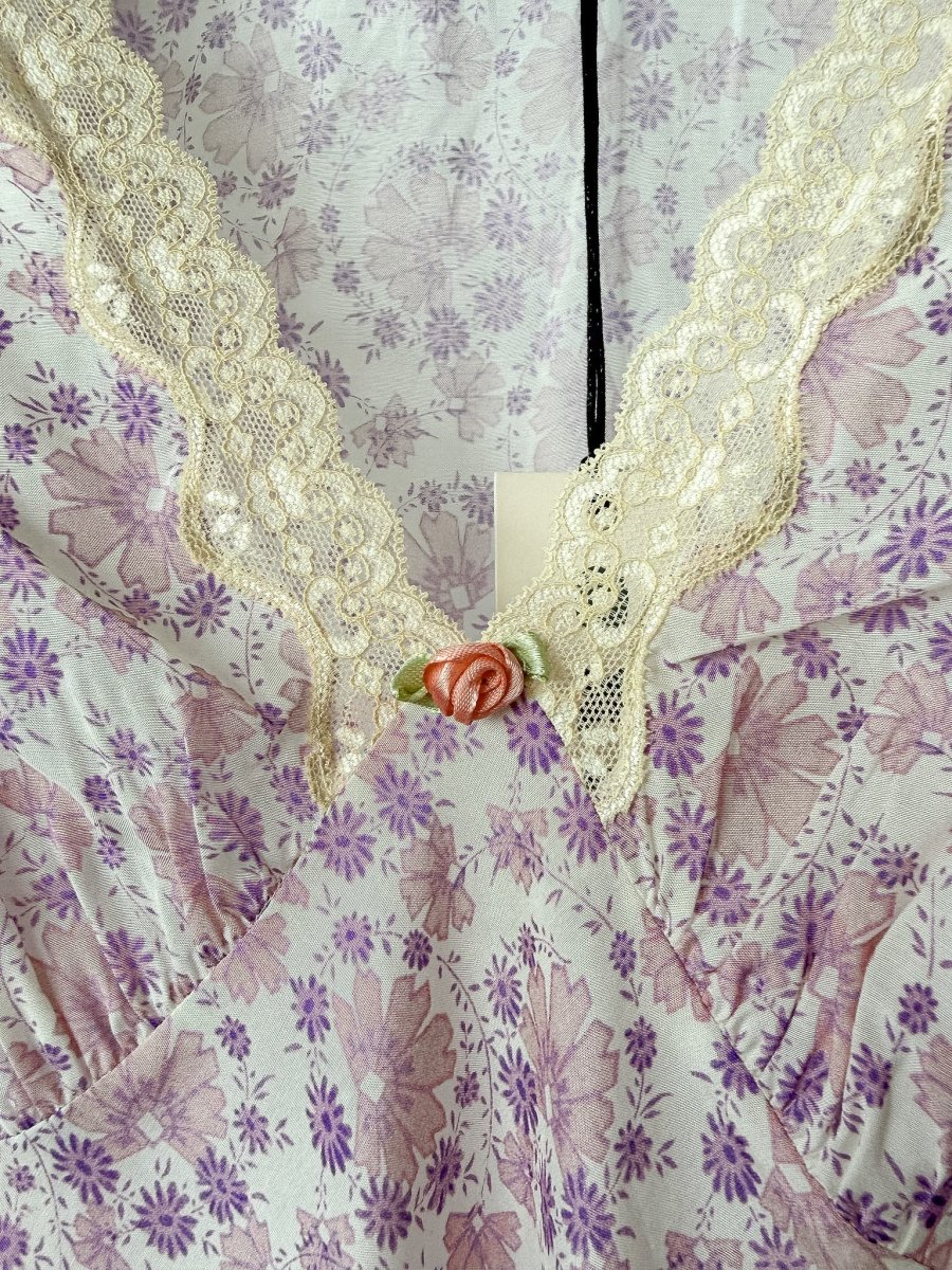 Rixo London Clarice Rose Detail Daisies Print Lilac Midi Dress - Imagen 5