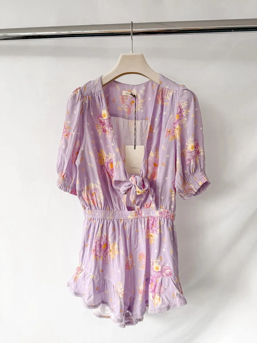 Spell & The Gypsy Lavender Purple Floral Print Lei Lei Romper Playsuit - Imagen 3