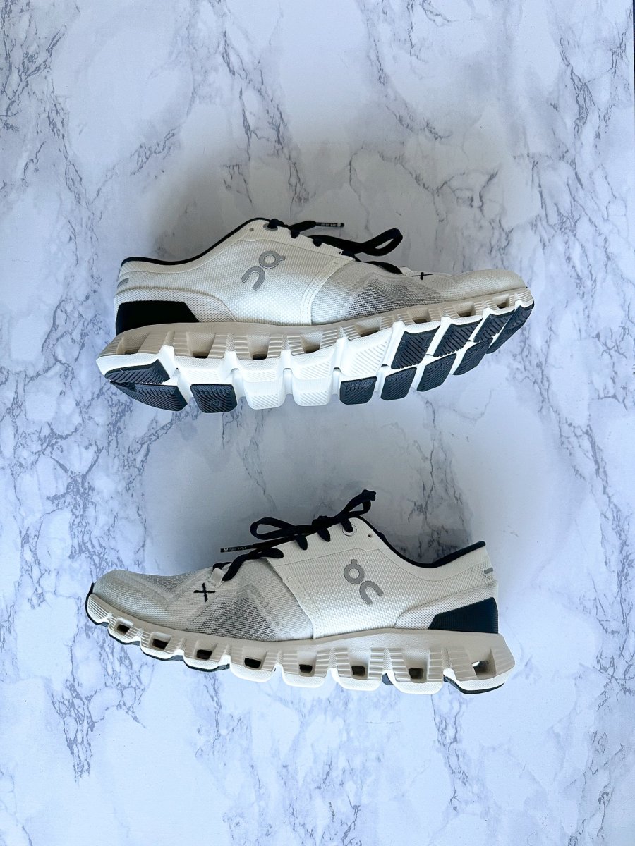 On Running Cloud X3 Sneakers In Black White - Imagen 3