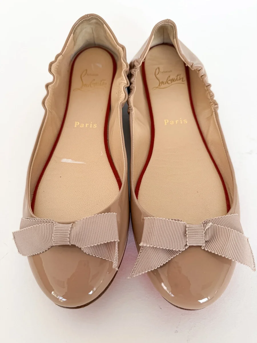 Christian Louboutin So Kate Patent Leather Bow Detail Ballet Pump Flats (EX-DISPLAYS) - Imagen 5