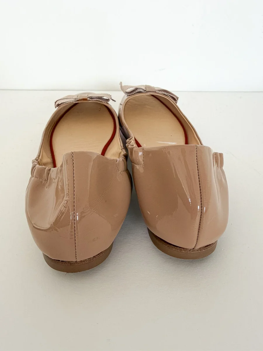 Christian Louboutin So Kate Patent Leather Bow Detail Ballet Pump Flats (EX-DISPLAYS) - Imagen 8