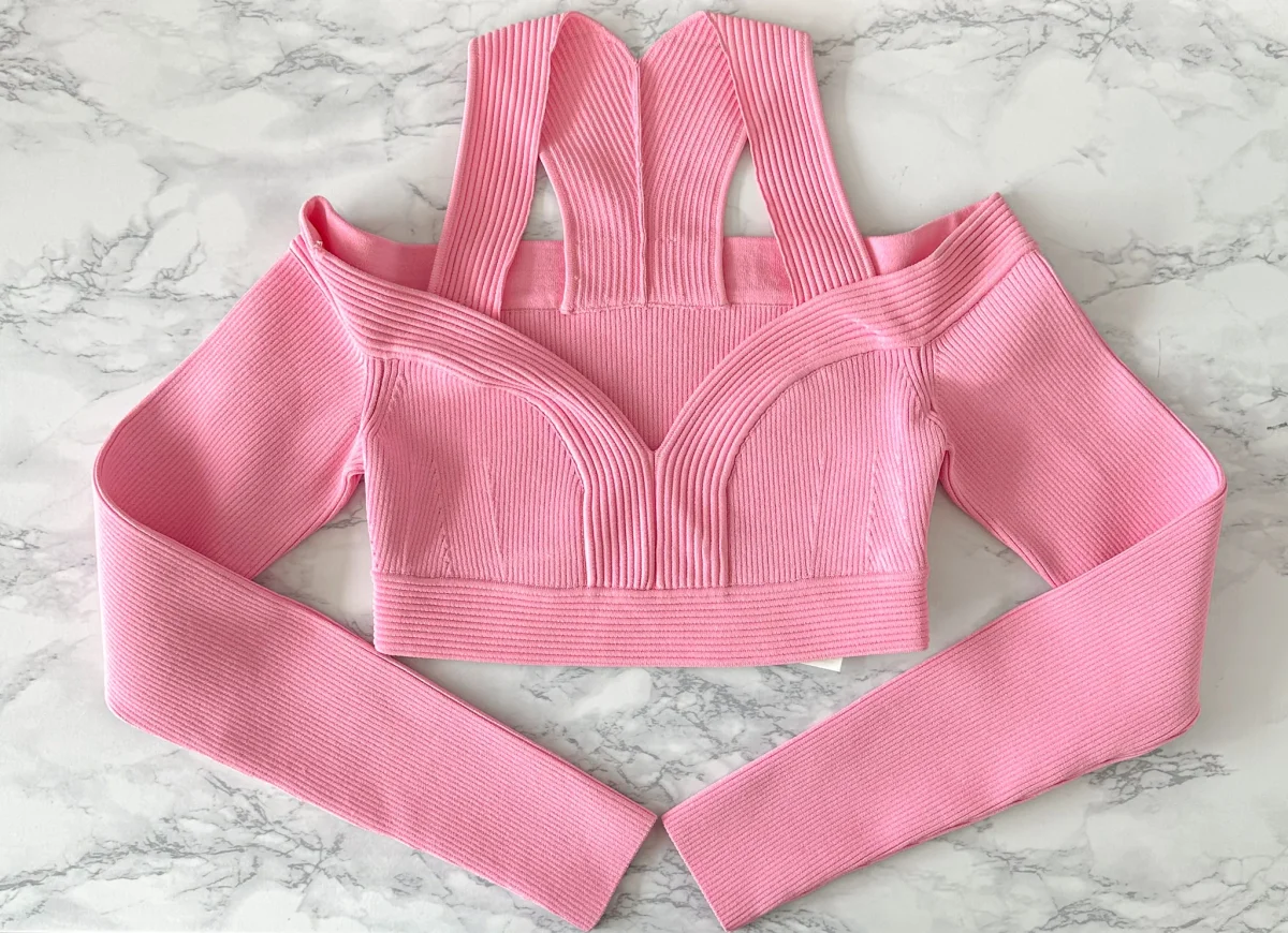 Alexander McQueen Pink Sweetheart Neck Cropped Rib Knit Long Sleeve Top - Imagen 2