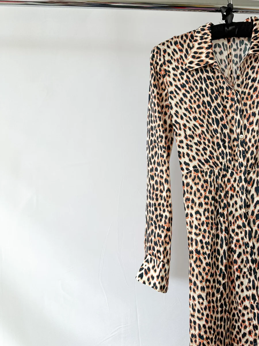 Forte Forte Twilight Leopard Print Collared Satin Midi Dress - Imagen 6