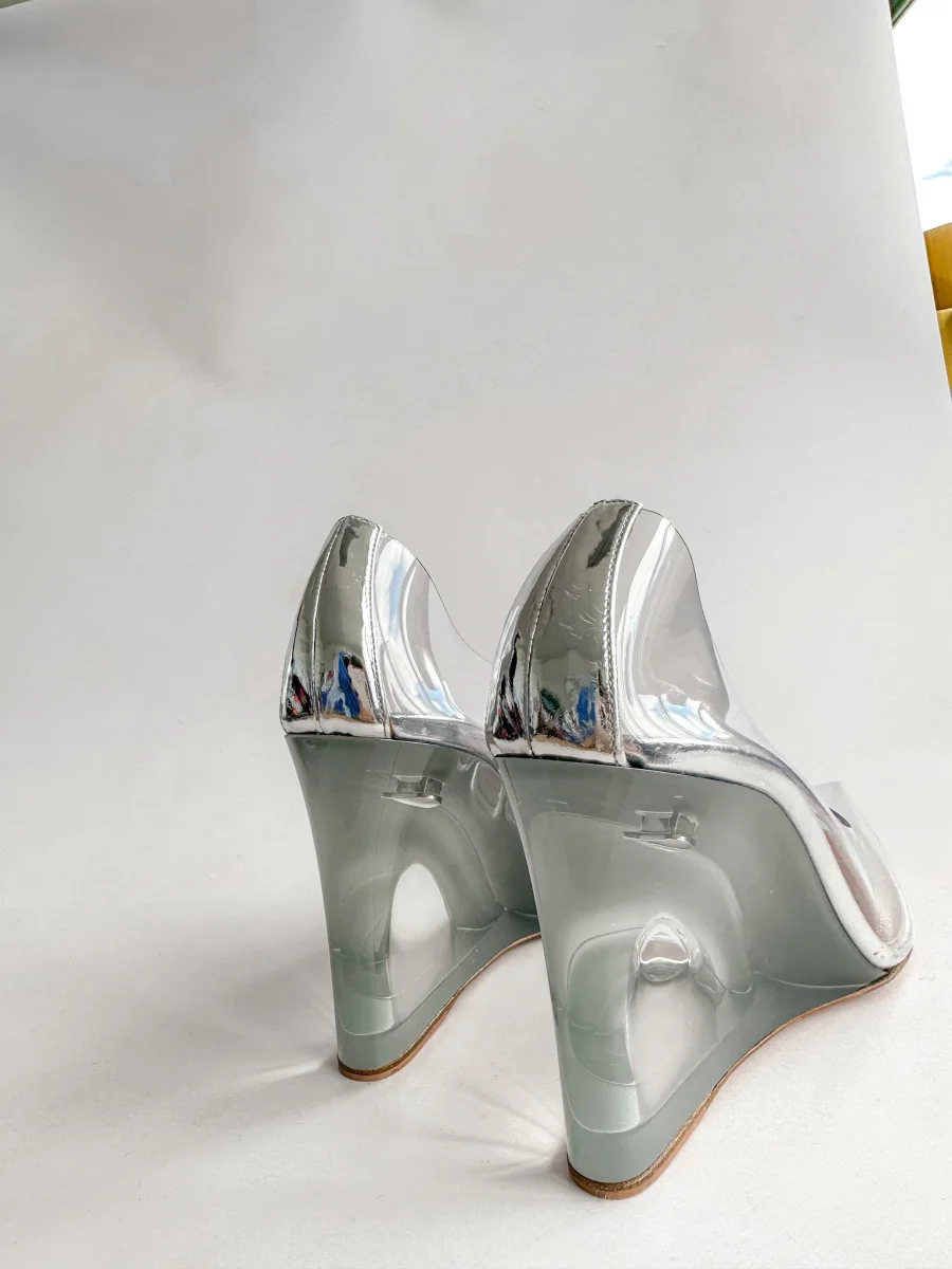 AMINA MUADDI Lupita PVC Wedge Mules - Imagen 7