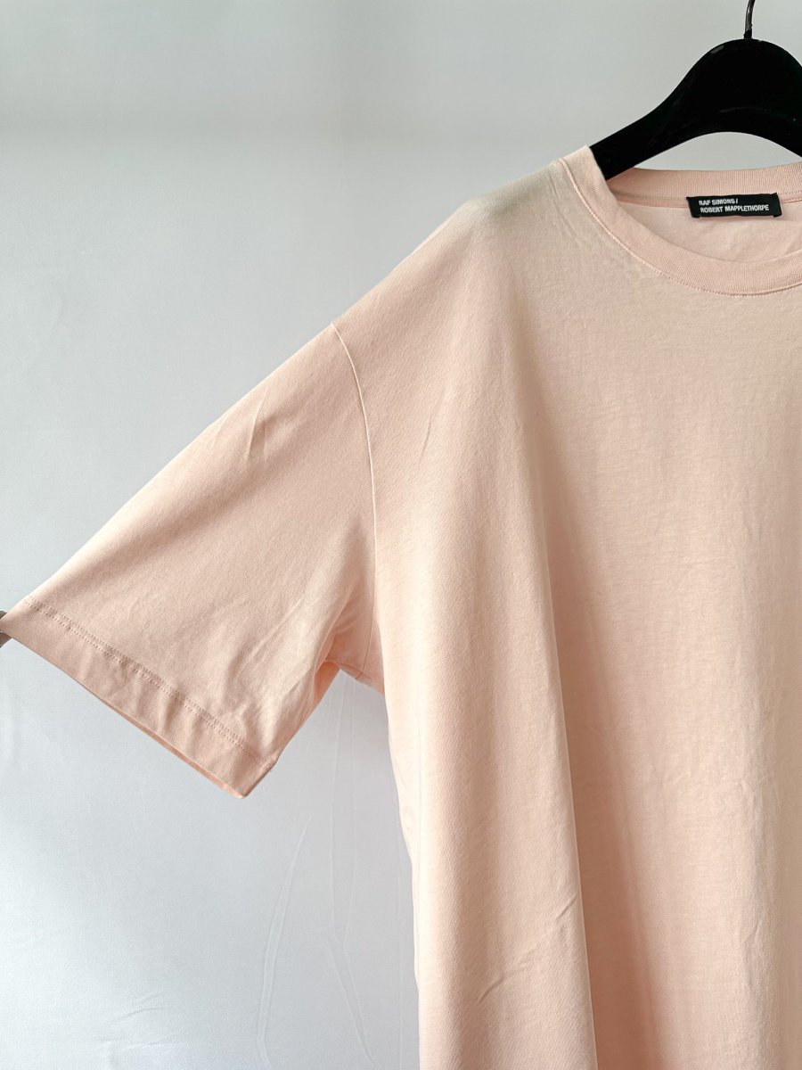 Raf Simons x Robert Mapplethorpe Pink Photograph Back T-Shirt - Imagen 5
