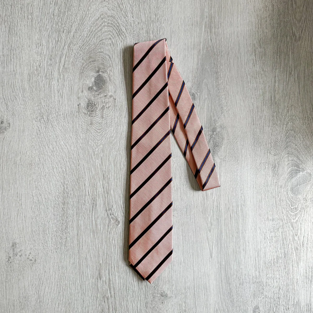 Drake's X Kingsman Pink Repp Silk Twill Tie