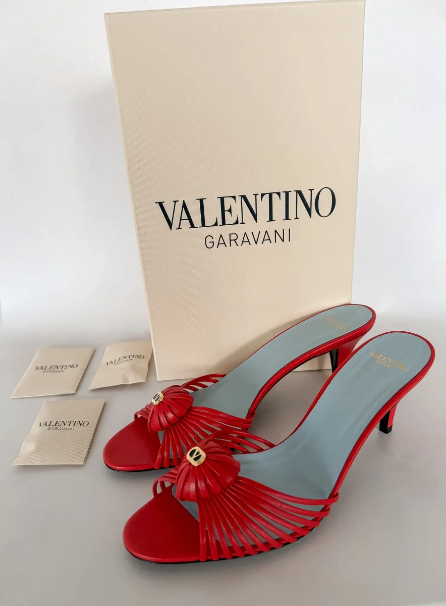 Valentino Garavani Leather Royal Heeled Mules - Imagen 3