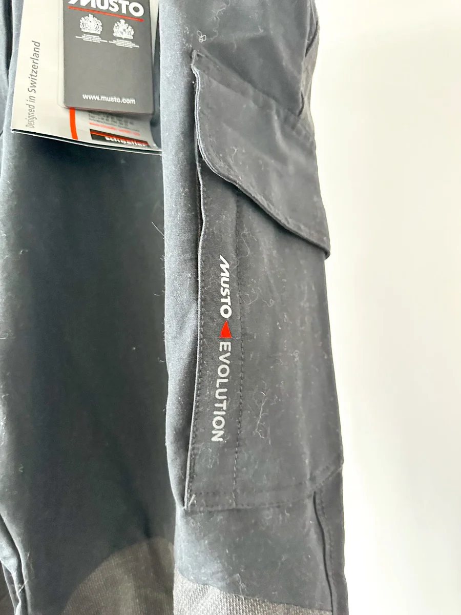 Musto Women's Black Ski Trousers - Imagen 4