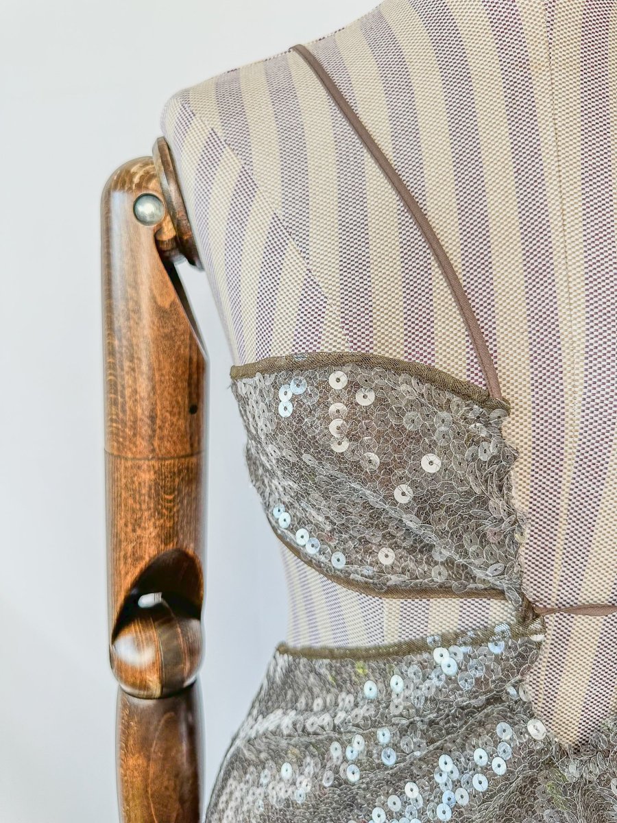 Nensi Dojaka Brown Sequin Cut-Out Mini Dress - Imagen 4