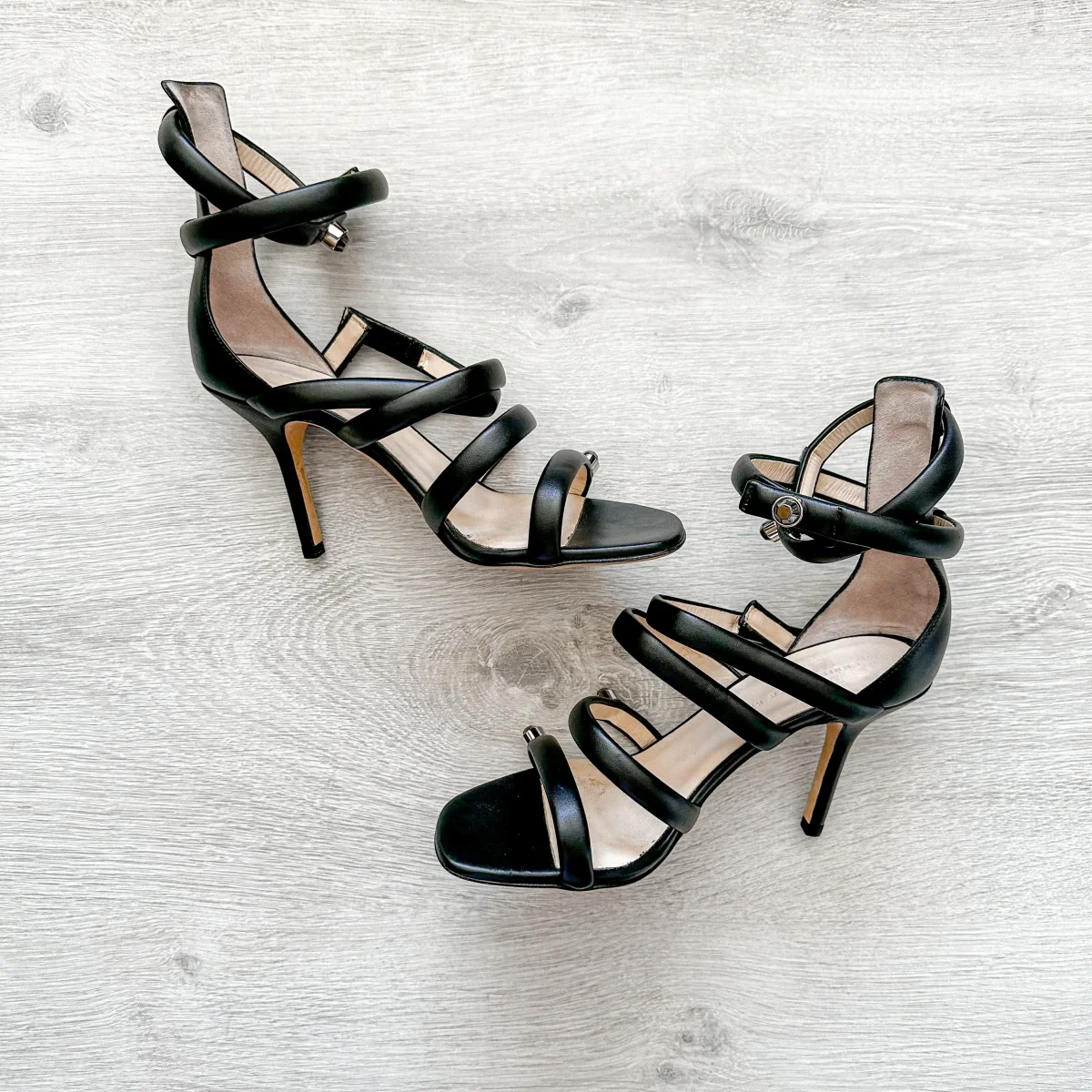 Christopher Kane Spiral Strappy Embellished High Heels - Imagen 4