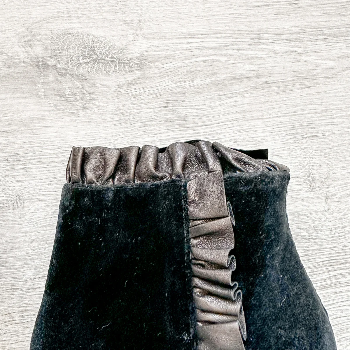 Christopher Kane Black Velvet Leather Trim Detail Ankle High Heels Booties - Imagen 6