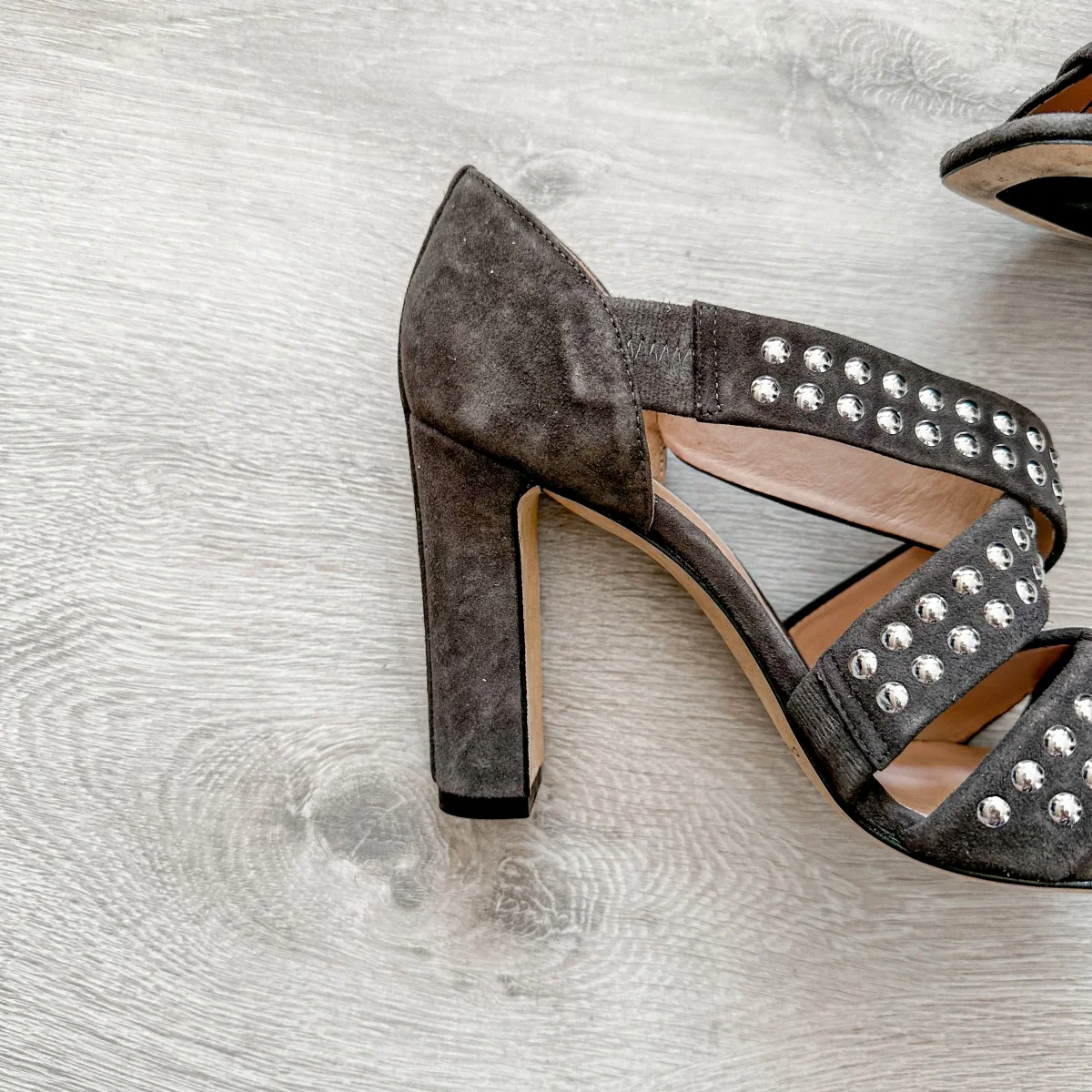 Christopher Kane Hotfix Grey Studded Strappy Embellished Block High Heels - Imagen 3