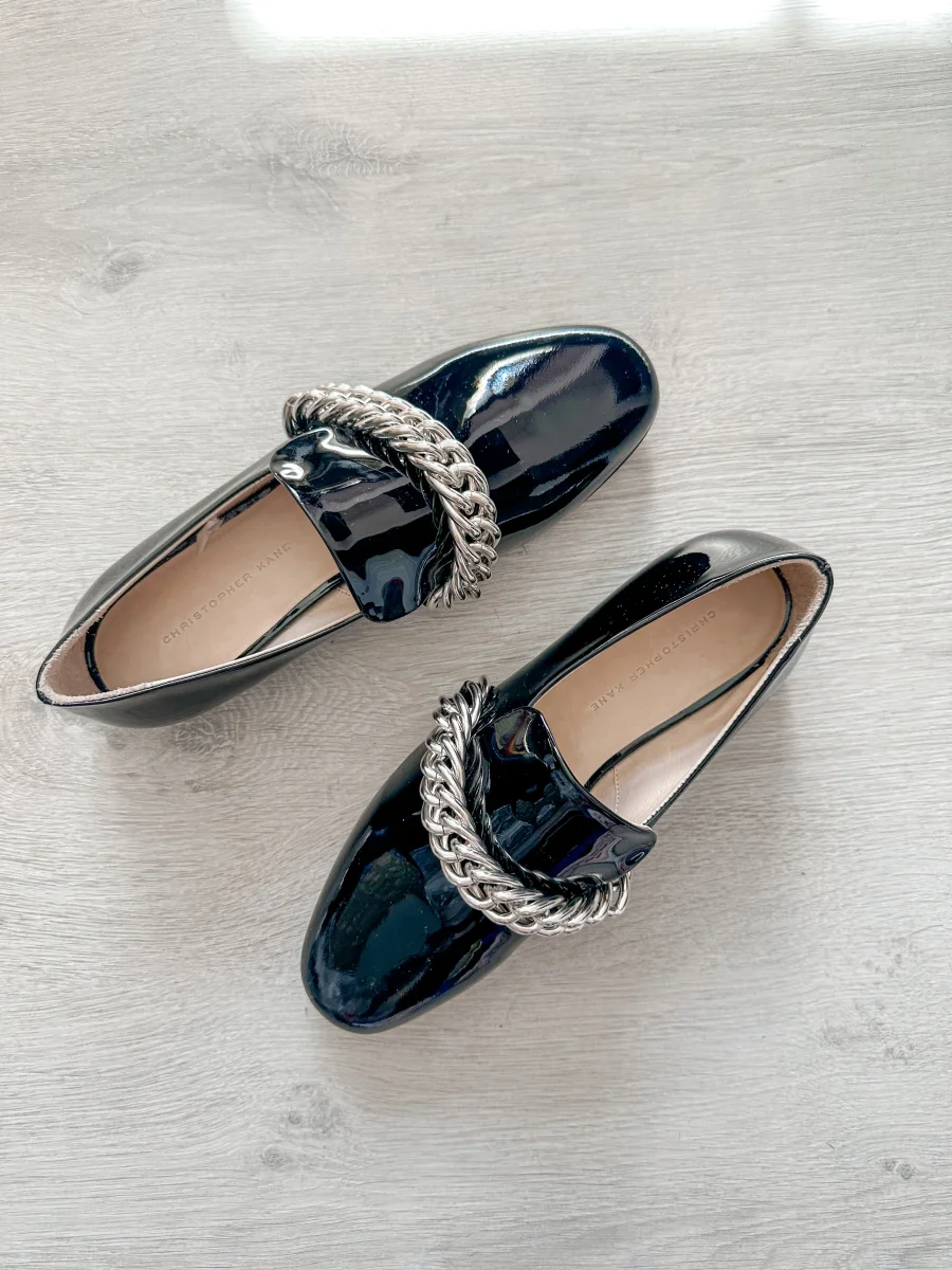 Christopher Kane Black Patent Leather Chain Strap Loafers Shoes - Imagen 8