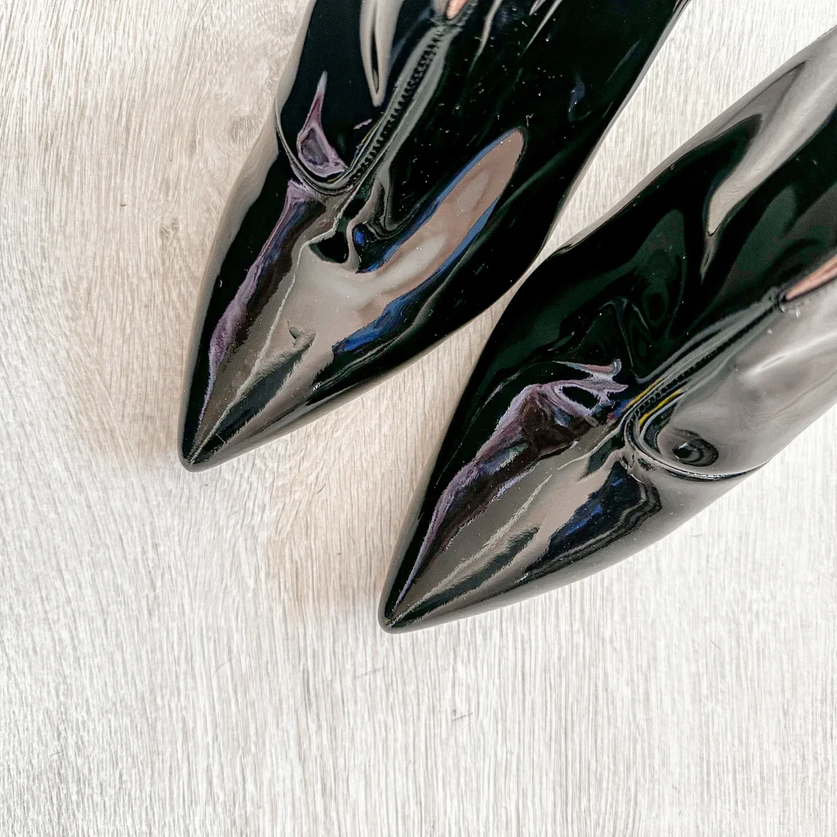 Christopher Kane Black Patent Leather Slingback Pointed Toe Mules - Imagen 4