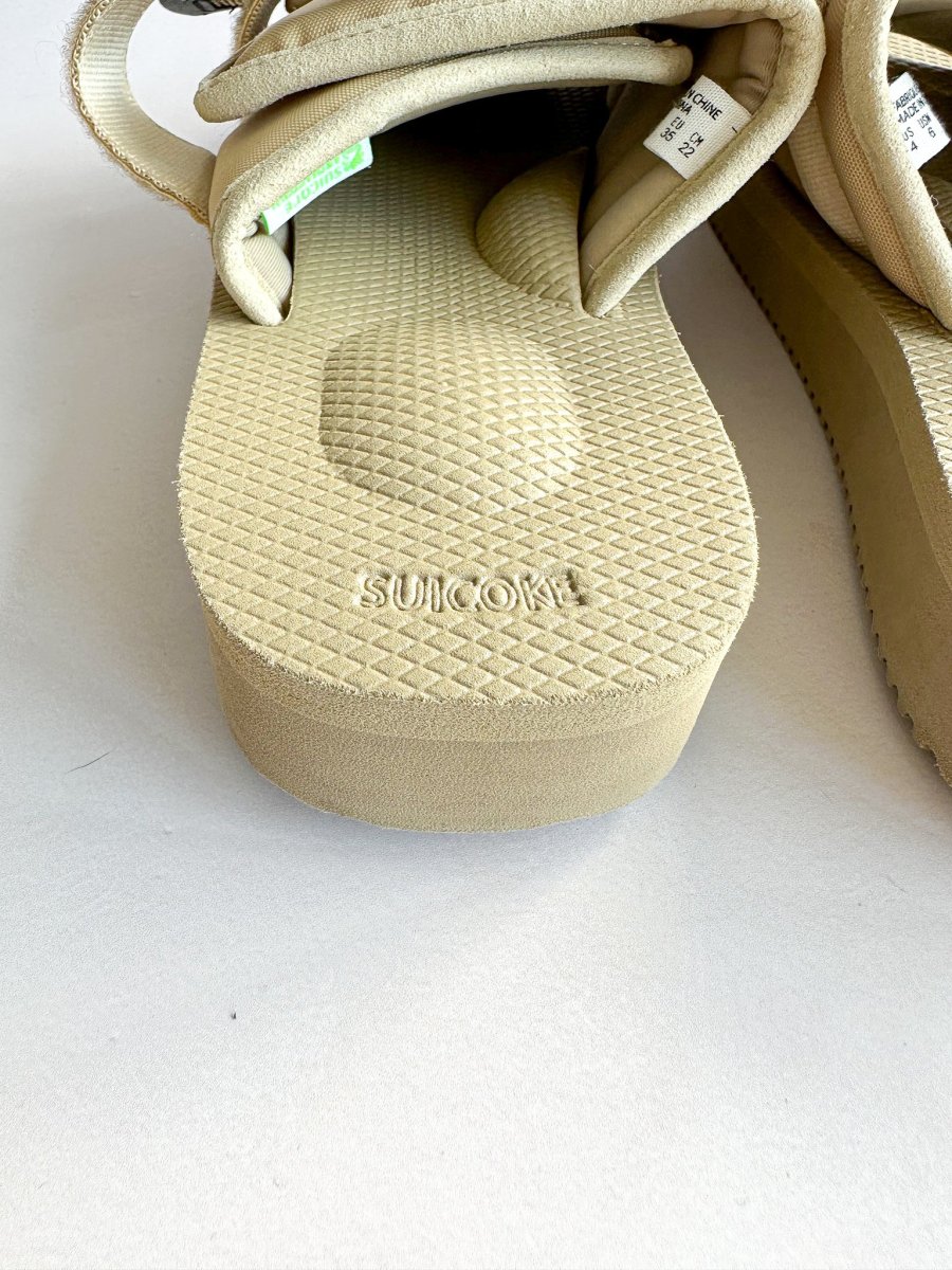 Suicoke Sandal Sliders in Beige - Imagen 5