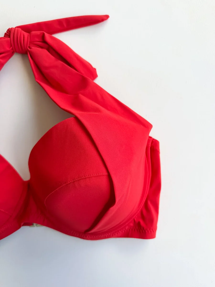 Pain De Sucre Red Halterneck Bra Cup Bikini Top in Lisia - Imagen 5