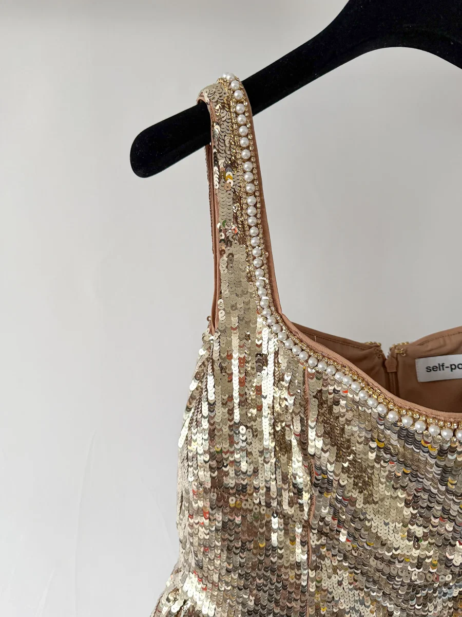 Self-Portrait x Disney Gold Sequin Pearl Detail Mini Dress - Imagen 4