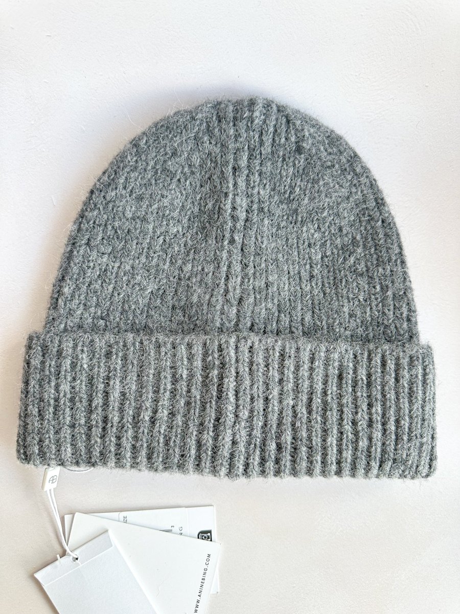 Anine Bing Elia Logo Embroidered Alpaca Wool Blend Ribbed Grey Beanie Hat - Imagen 7
