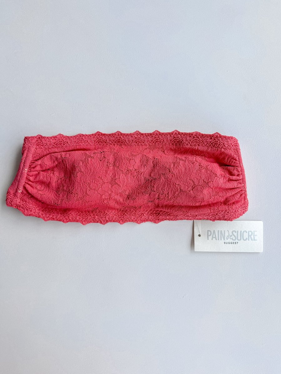 Pain De Sucre Bra Top in Pink Lace Abaya - Imagen 4