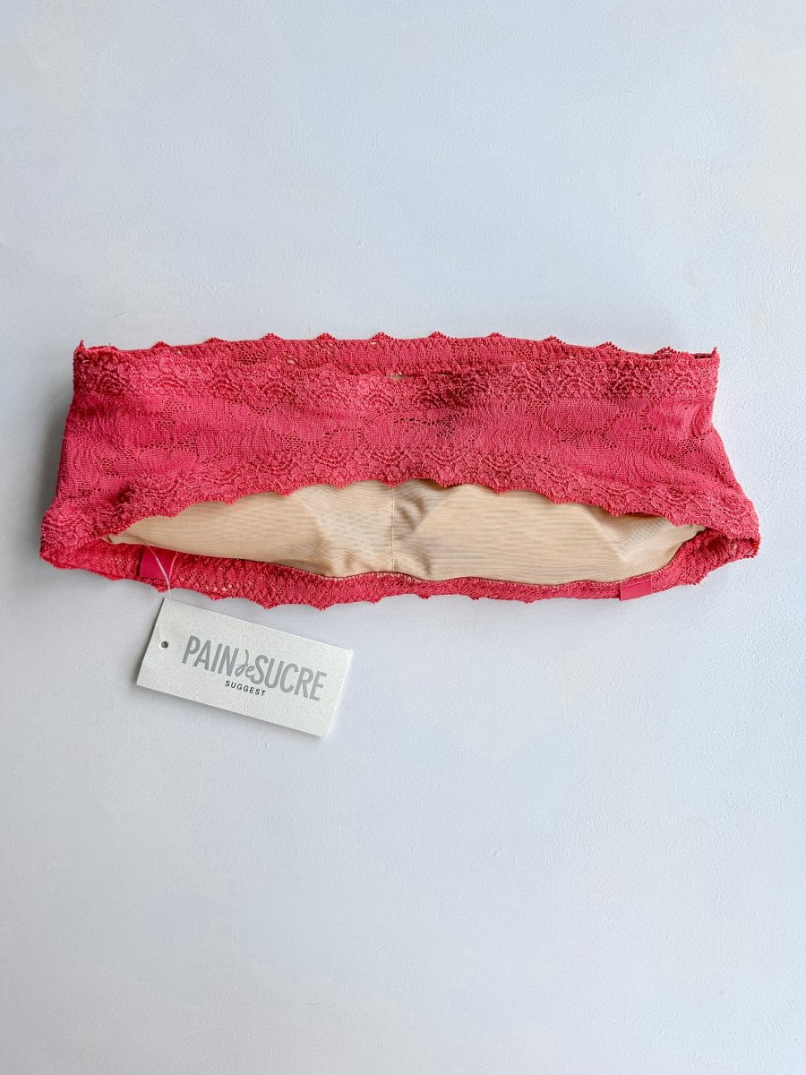 Pain De Sucre Bra Top in Pink Lace Abaya - Imagen 5
