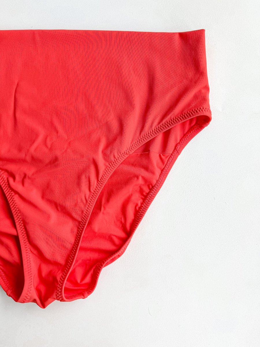 Pain De Sucre Rouge High Waist Bikini Bottom in Tobago - Imagen 5