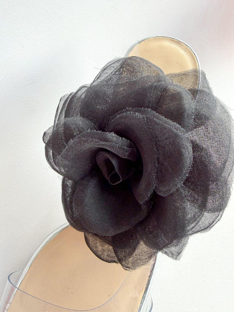 Magda Butrym Black 3D Flower Applique Sandal Heels - Imagen 6