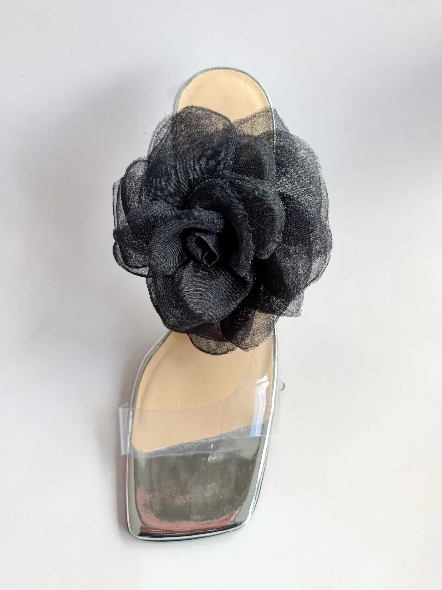Magda Butrym Black 3D Flower Applique Sandal Heels - Imagen 7