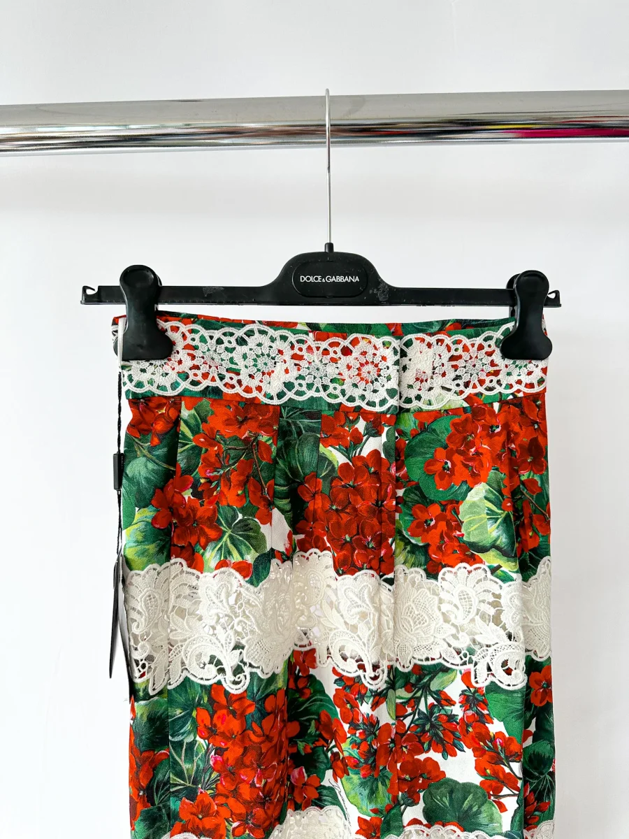 Dolce And Gabbana Red Floral Guipure Portofino Lace Panel Skirt - Imagen 7