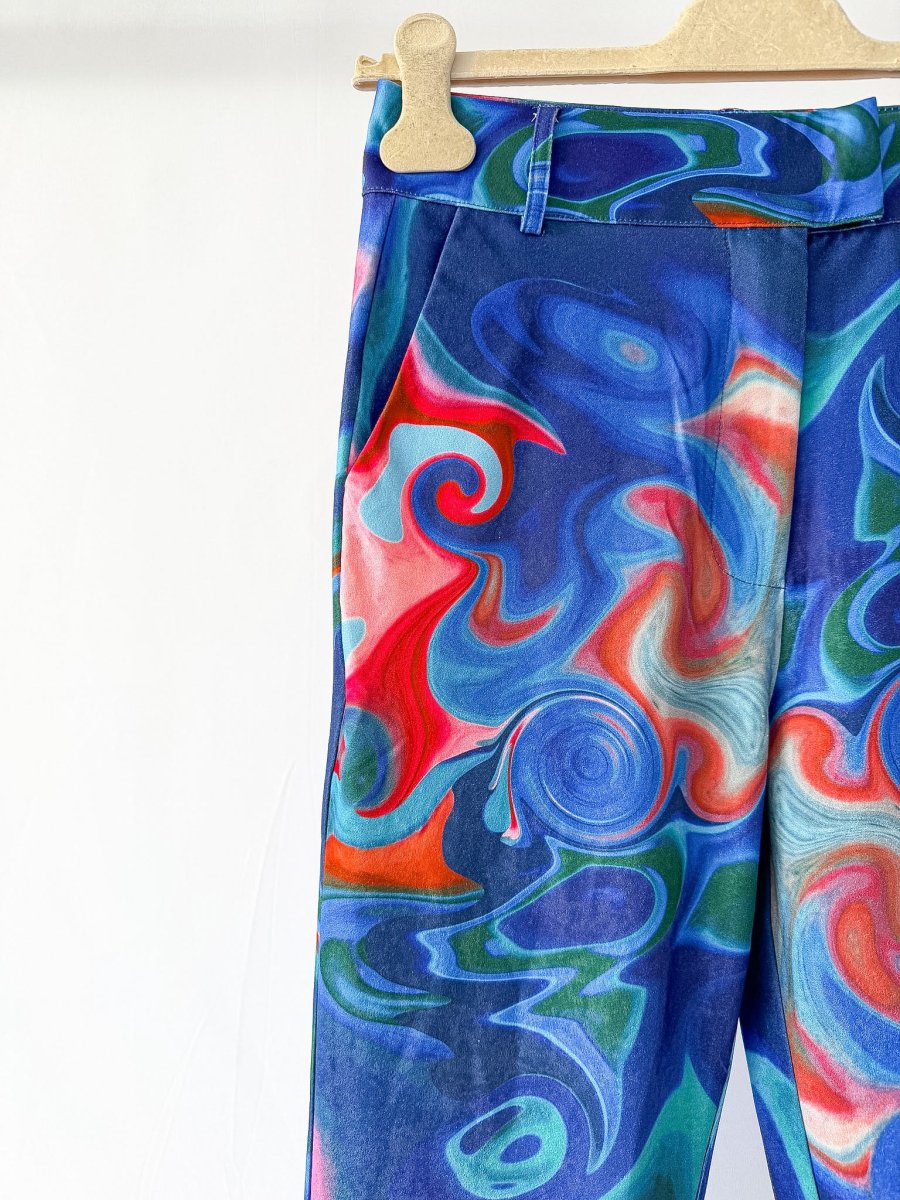House Of Sunny Losing My Favourite Game Psychedelic Blue Trousers - Imagen 5