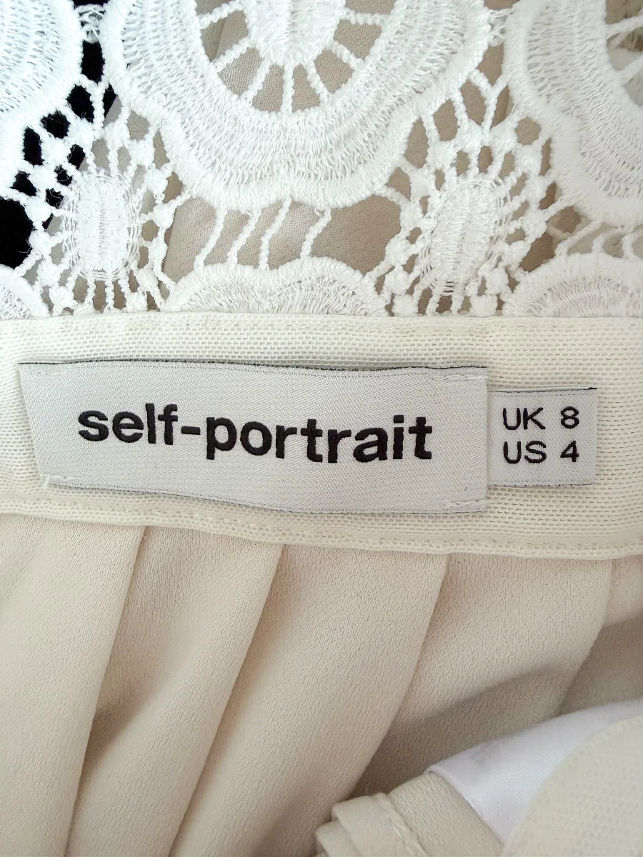 Self-Portrait White Pleated Crochet Floral Maxi Dress - Imagen 6