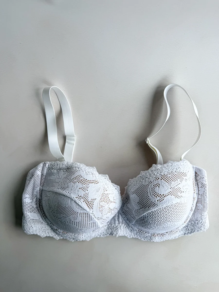 Pain De Sucre White French Lace Padded Bra in Lua - Imagen 2