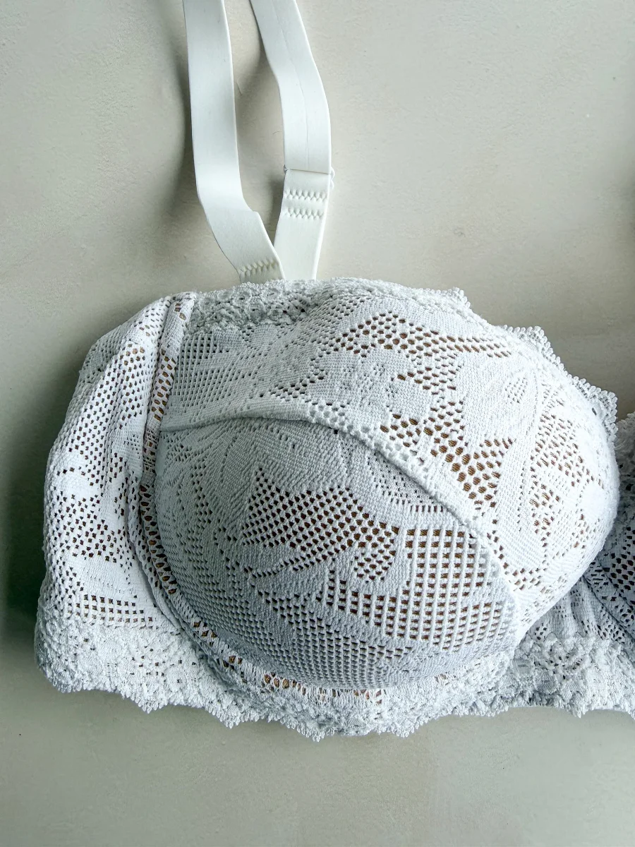 Pain De Sucre White French Lace Padded Bra in Lua - Imagen 3