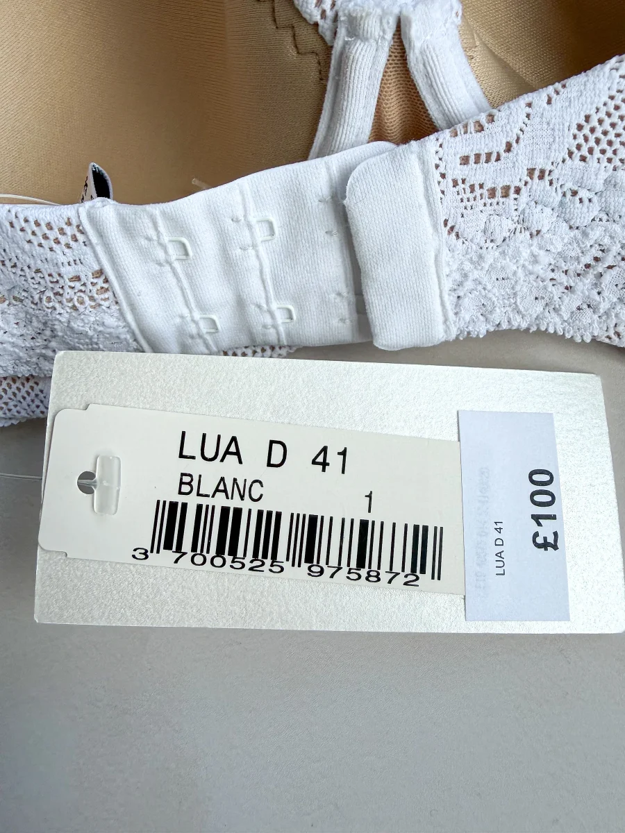 Pain De Sucre White French Lace Padded Bra in Lua - Imagen 7