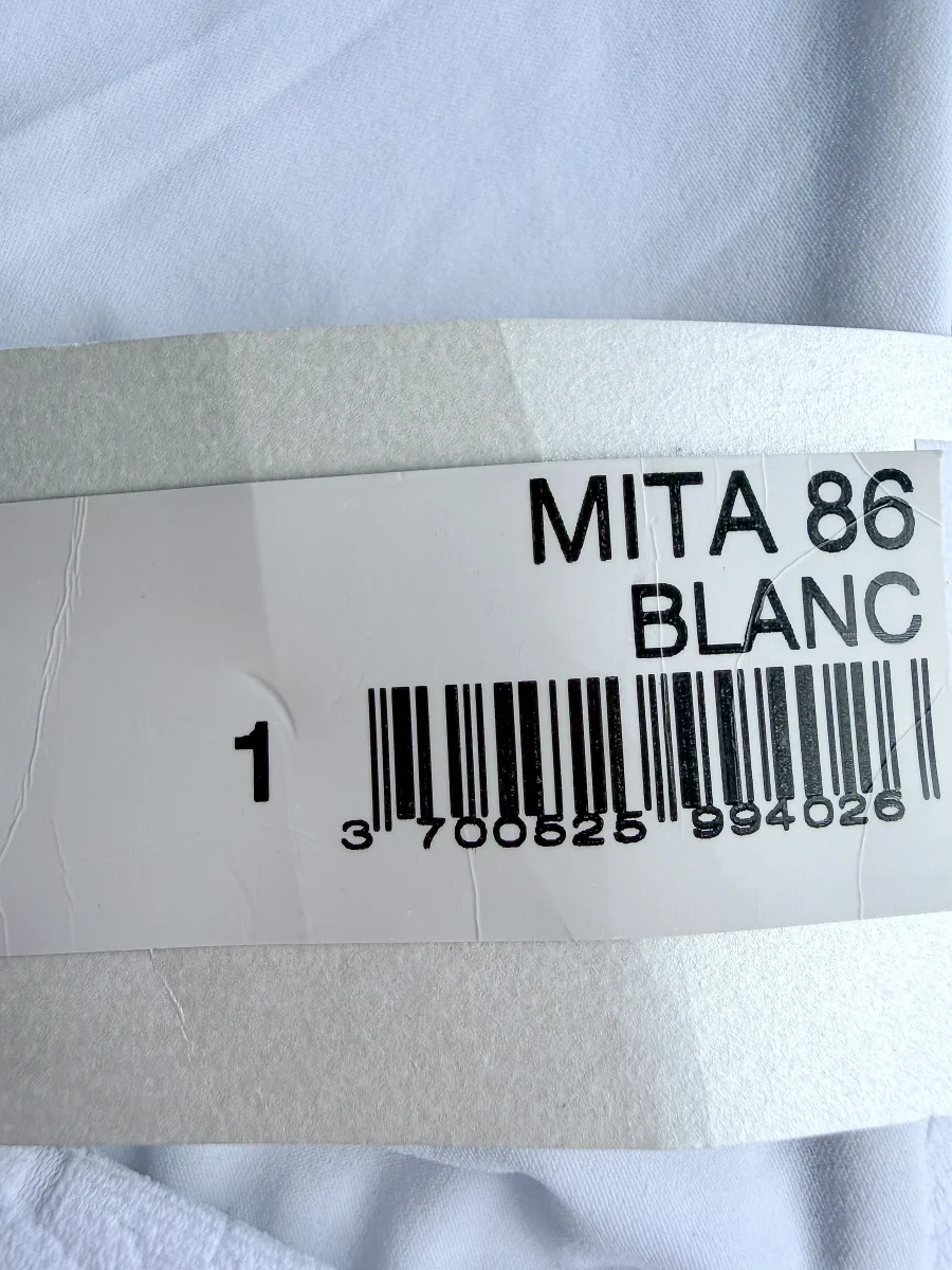 Pain De Sucre White Floral Woven Bikini Top in Mita - Imagen 6