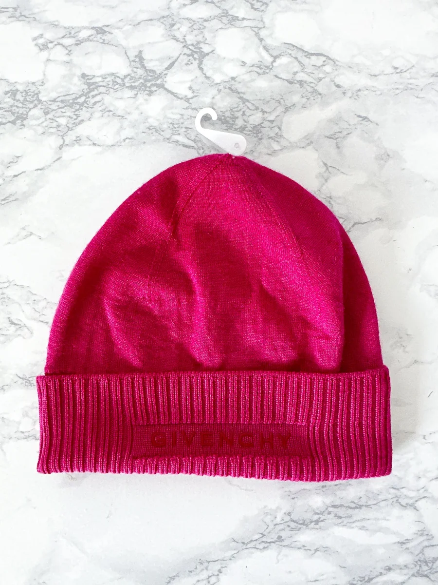 Givenchy Pink Logo Embroidered Wool Beanie Hat - Imagen 2