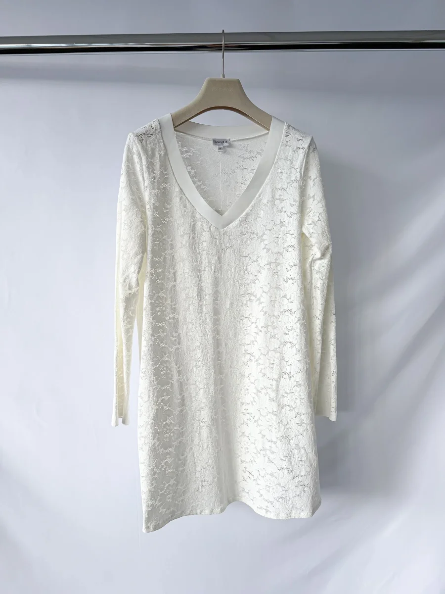 Pain De Sucre Foam White French Lace Long Sleeve Coverup Beach Dress in Whitney - Imagen 4