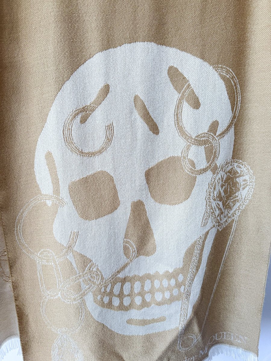 Alexander Mcqueen Beige Wool Scull Scarf - Imagen 3