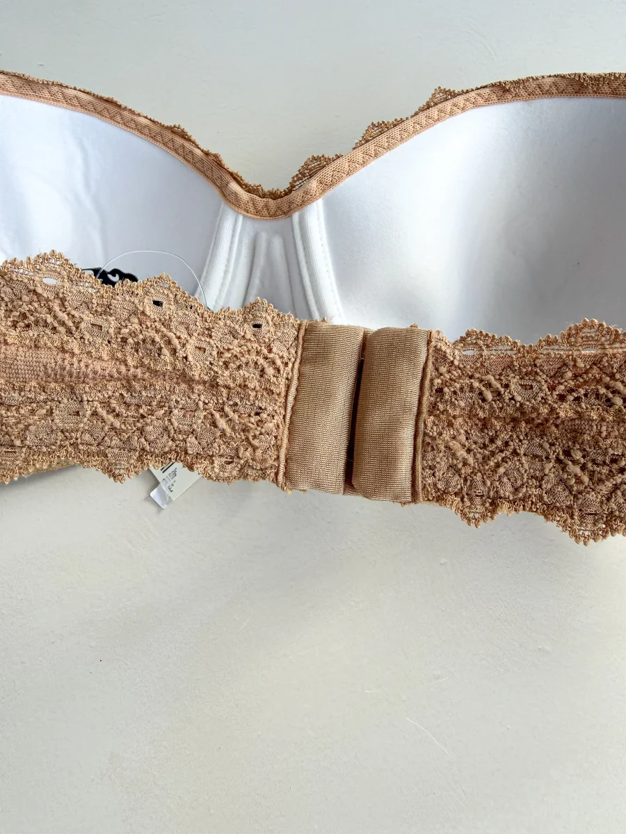 Pain De Sucre French Lace Padded Strapless Bra in Neal - Imagen 5