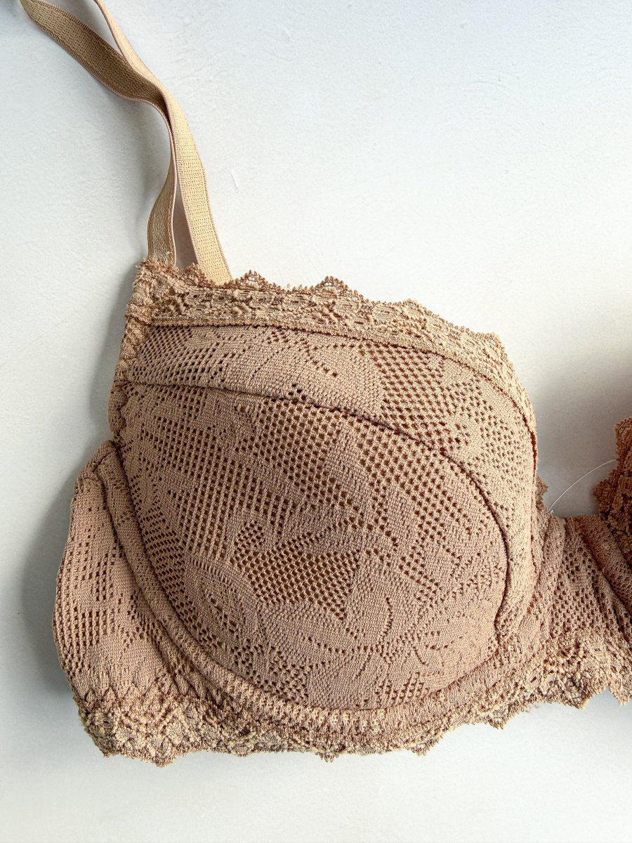 Pain De Sucre French Lace Padded Bra in Dean - Imagen 3